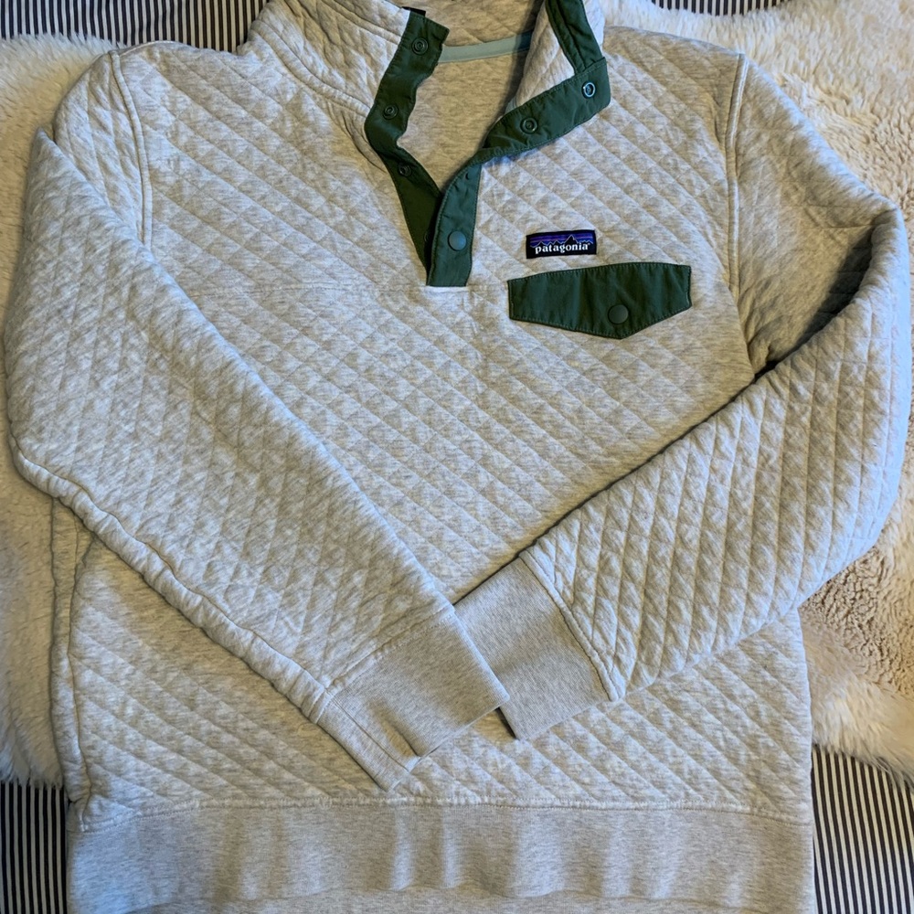 Patagonia Women’s Organic Cotton Quilt Snap-T Pullover Size M Color Oatmeal